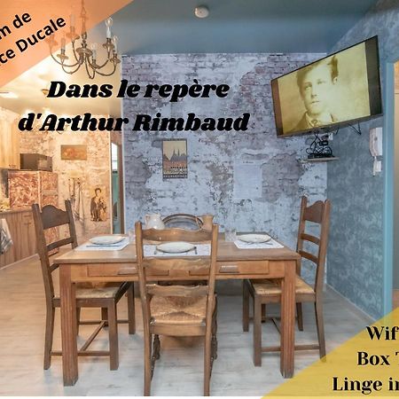 Chez Arthur Rimbaud Charleville-Mezieres Luaran gambar